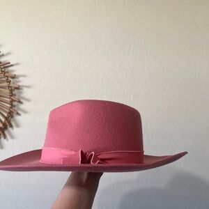 Olive & Pique Pink Women's Hat ‘Kaia’